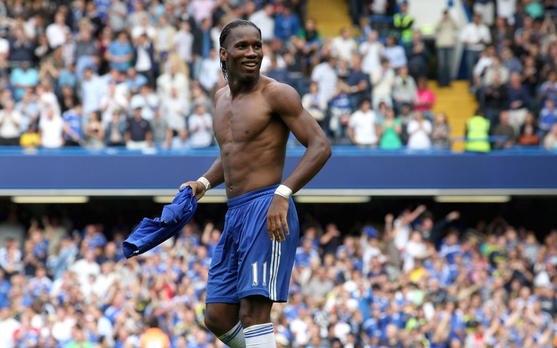 欧冠新赛季：莱比锡终结曼城欧战不败 金牛中锋高空优势发挥到极致